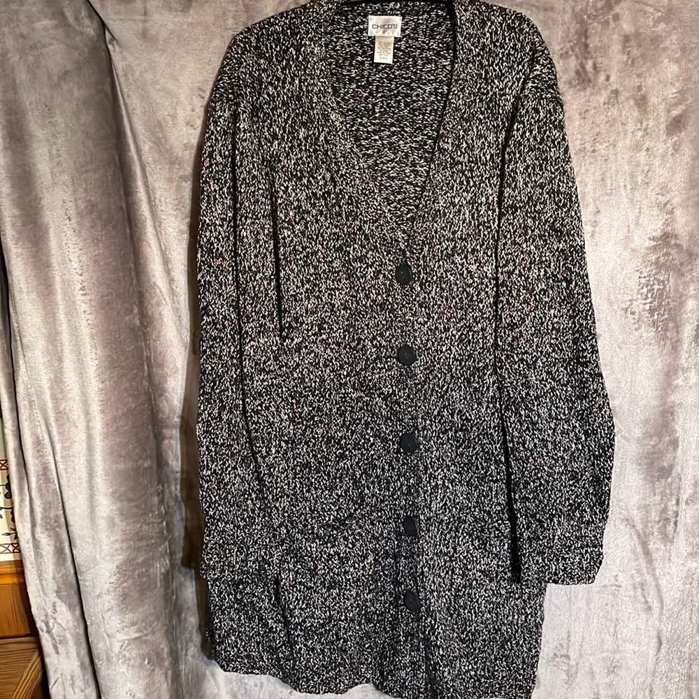 Chico’s Size 3 (16) 43% Cotton 28% 12% Wool 10% Polyester 6% Nylon Hand Wash